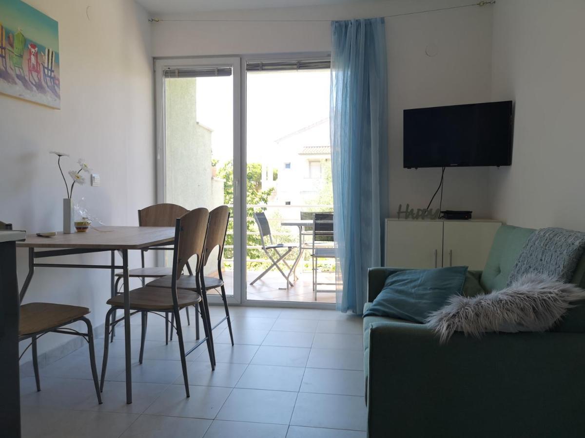 Chillout Apartments With Pool Patricia Fazana Exterior photo