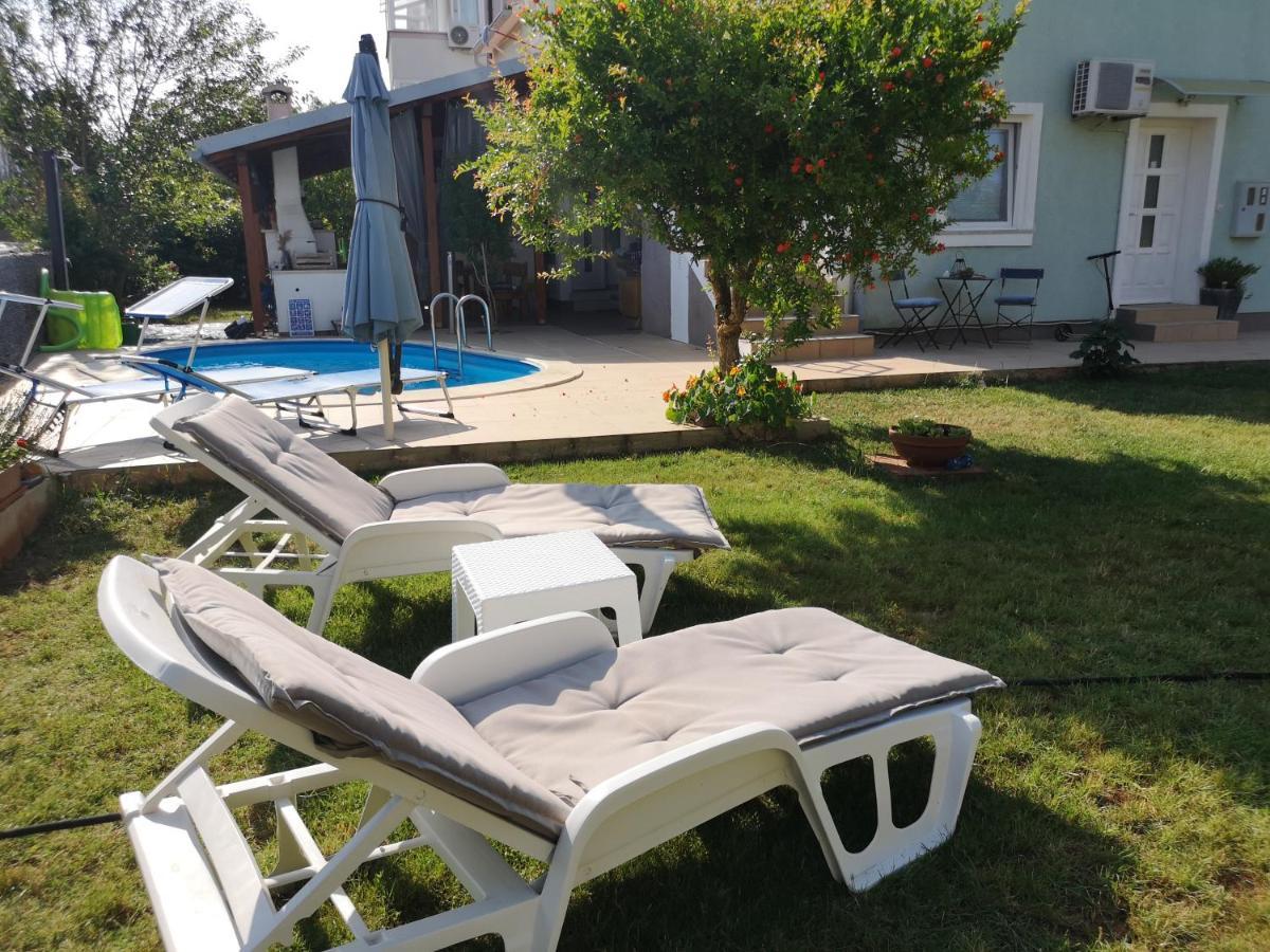 Chillout Apartments With Pool Patricia Fazana Exterior photo